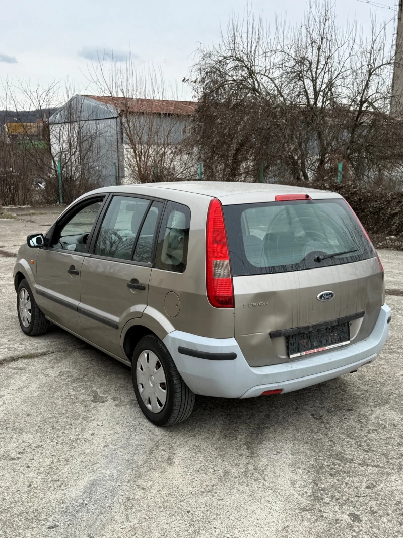 Ford Fusion 1.4i автоматик, снимка 6 - Автомобили и джипове - 48495154