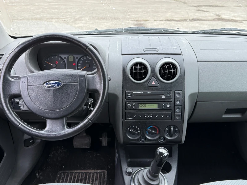 Ford Fusion 1.4i автоматик, снимка 10 - Автомобили и джипове - 48495154