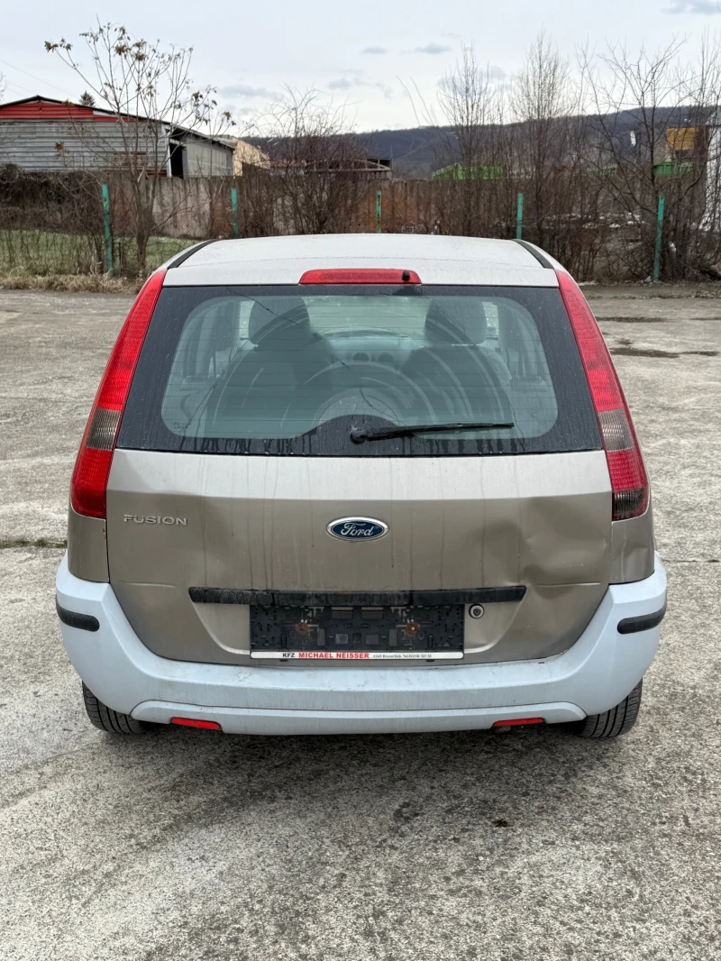 Ford Fusion 1.4i автоматик, снимка 8 - Автомобили и джипове - 48495154