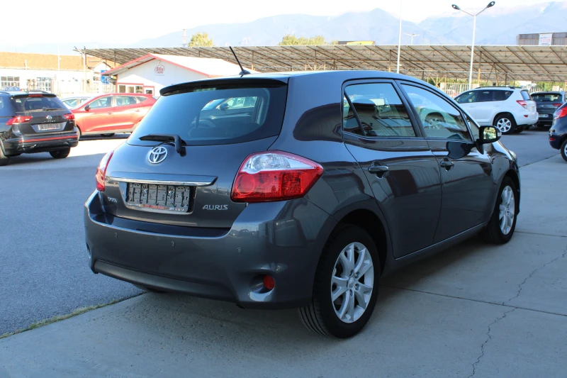 Toyota Auris 1.4 D4D, снимка 4 - Автомобили и джипове - 51627377