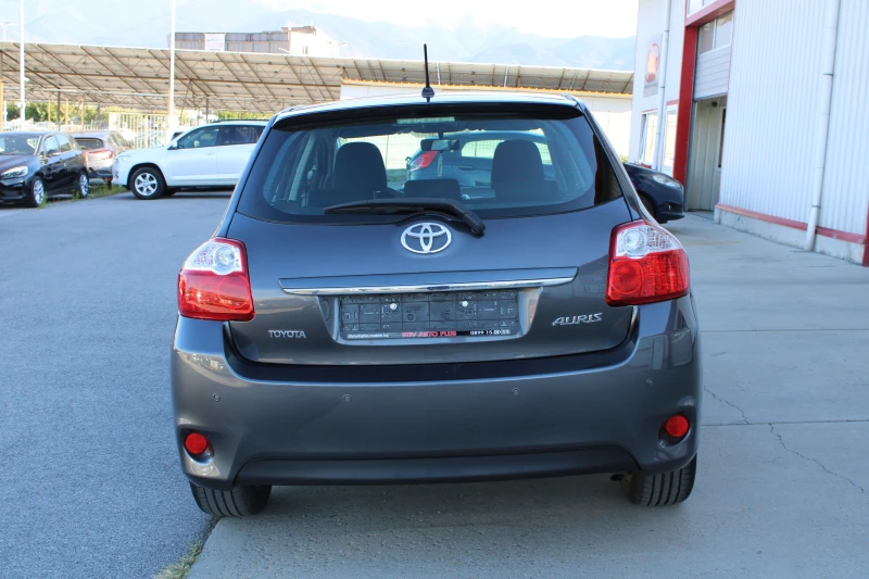 Toyota Auris 1.4 D4D, снимка 5 - Автомобили и джипове - 51627377
