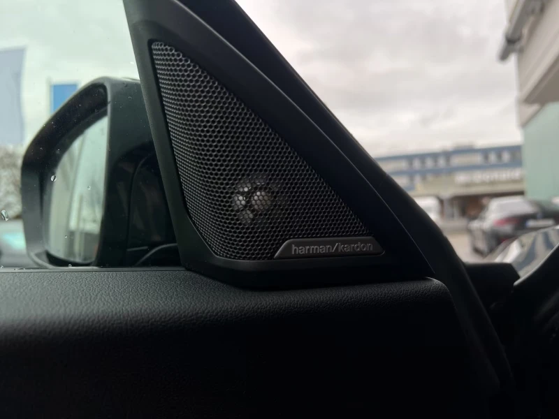 BMW 240 xDRIVE/374HP/CAM/HUD/HI-FI/LED/AMBI/799v, снимка 16 - Автомобили и джипове - 52323511