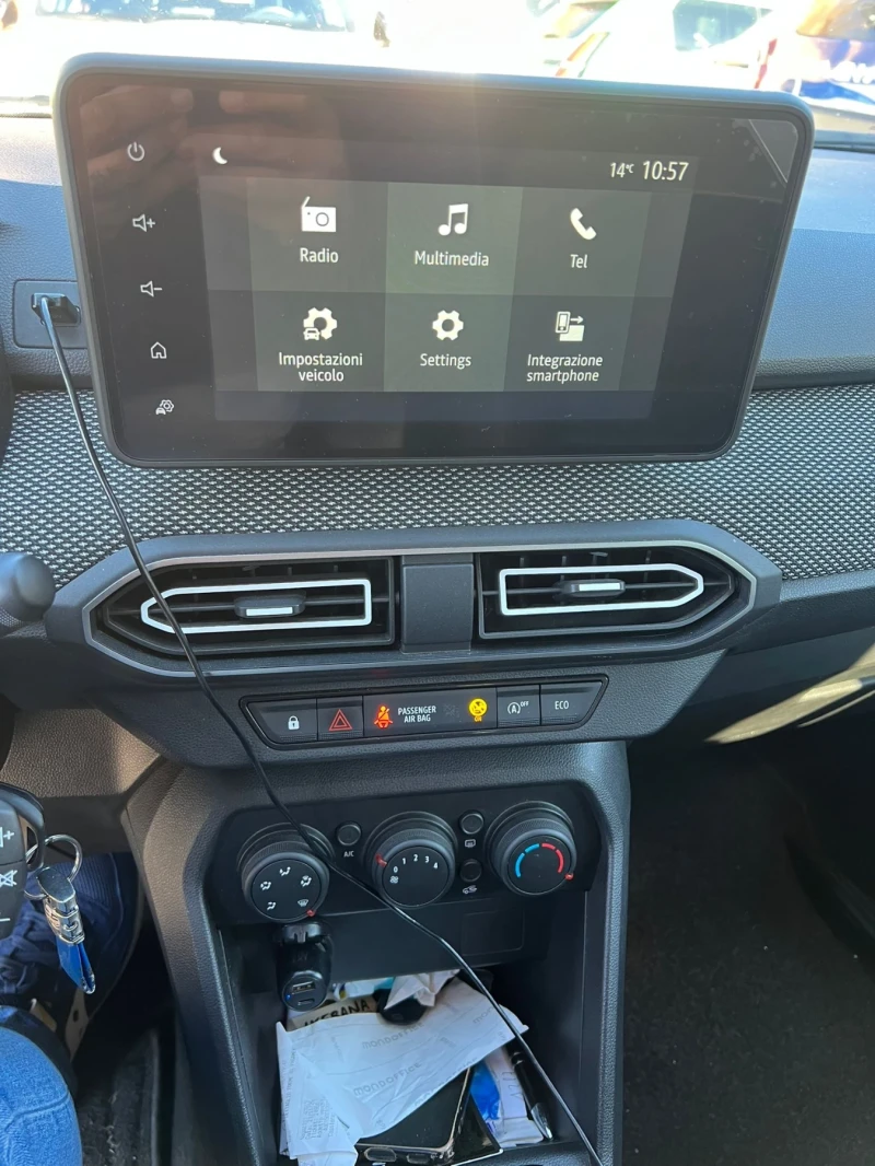 Dacia Jogger 1.0Tce 100hp* LED* NAVI* LPG* 6+ 1* 2023г* 75600, снимка 6 - Автомобили и джипове - 52741834