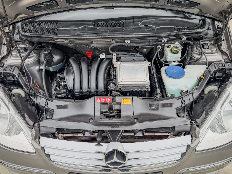 Mercedes-Benz A 150 1.5i - ELEGANCE, снимка 16 - Автомобили и джипове - 52773220