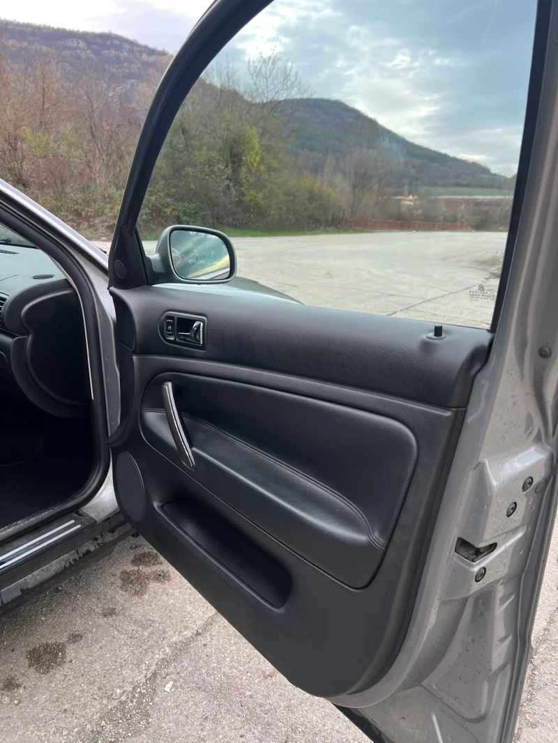 VW Passat, снимка 8 - Автомобили и джипове - 52811582