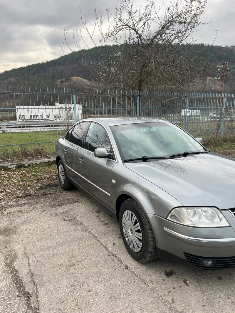 VW Passat, снимка 3 - Автомобили и джипове - 52811582