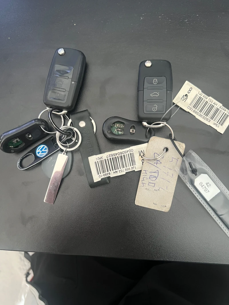 VW Passat, снимка 16 - Автомобили и джипове - 52811582