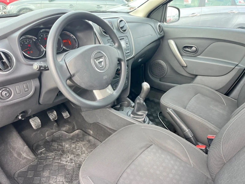 Dacia Logan 2015, 174000km, euro5, 1.5dci 90k.c, снимка 7 - Автомобили и джипове - 52900460