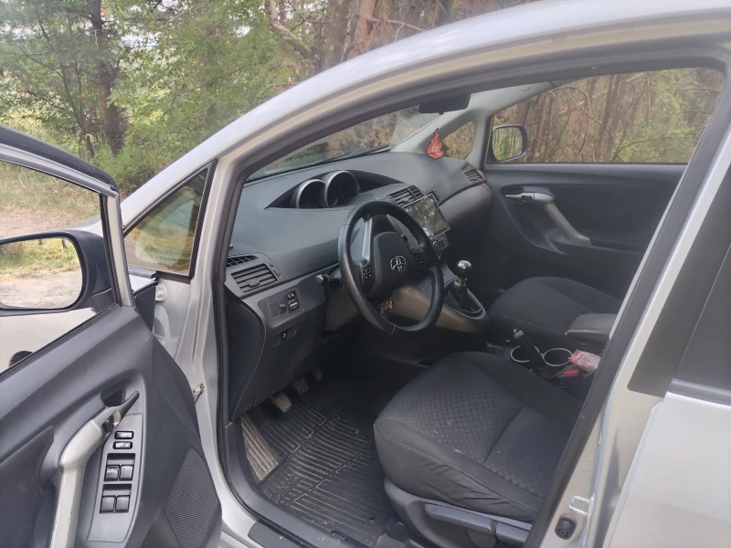 Toyota Verso, снимка 6 - Автомобили и джипове - 53194423