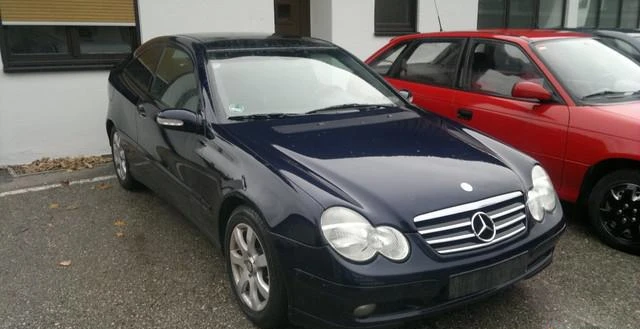 Mercedes-Benz C 200 na chasti - [1] 