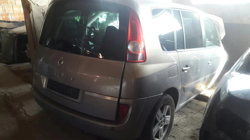 Renault Espace 2.2 dci на части, снимка 1 - Автомобили и джипове - 11823045