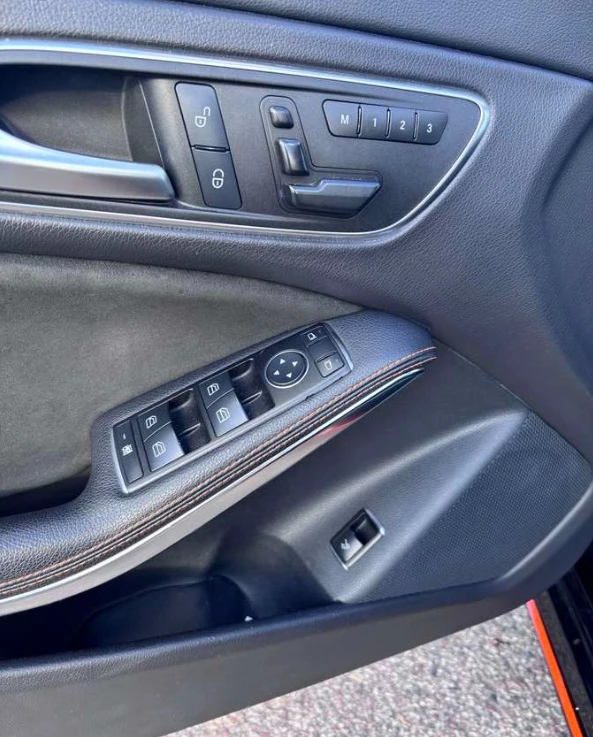 Mercedes-Benz CLA 45 Coupe 4Matic AMG Line, снимка 9 - Автомобили и джипове - 52810550