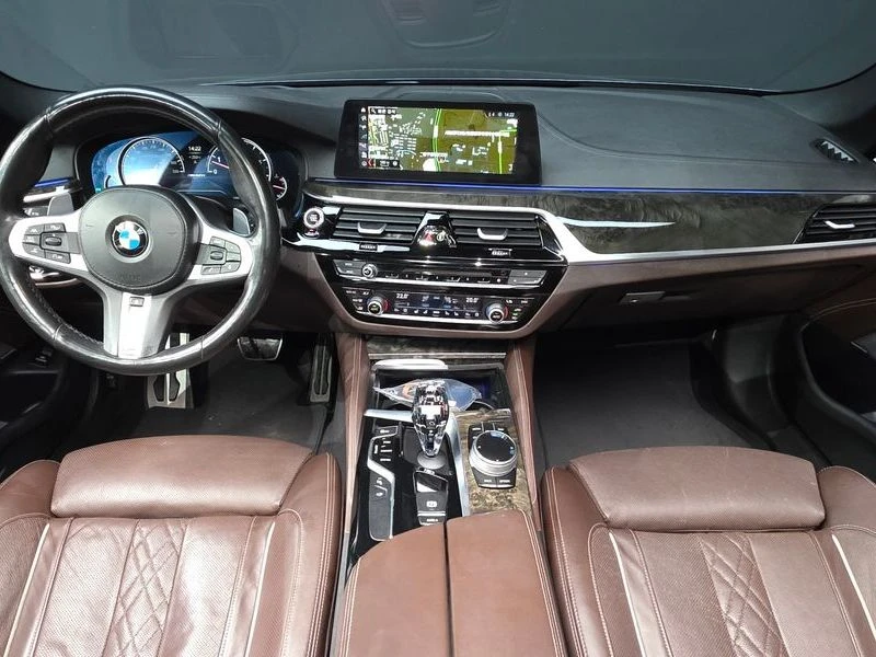 BMW 540 540i xDrive M Sport Plus| 335к.с.| ВКЛ.ТЕХНОТЕСТ, снимка 7 - Автомобили и джипове - 55441433
