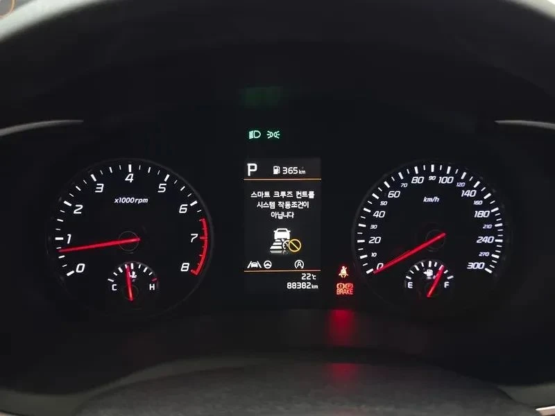 Kia Stinger, снимка 8 - Автомобили и джипове - 56689206