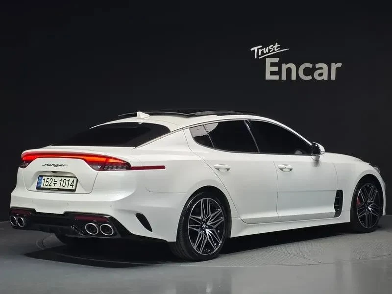 Kia Stinger, снимка 2 - Автомобили и джипове - 56689206