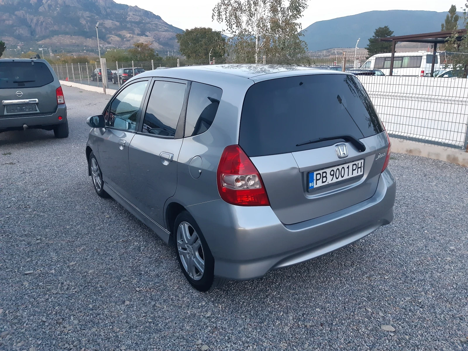 Honda Jazz 1.4 кубика  - изображение 8