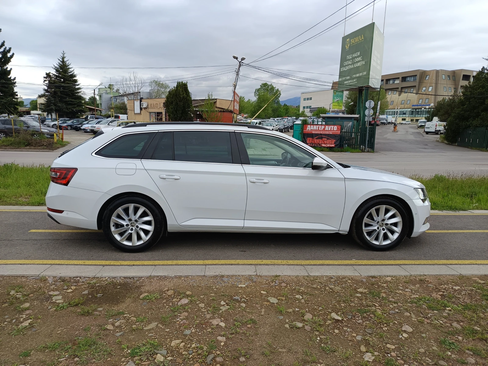 Skoda Superb 2.0TDI - изображение 4