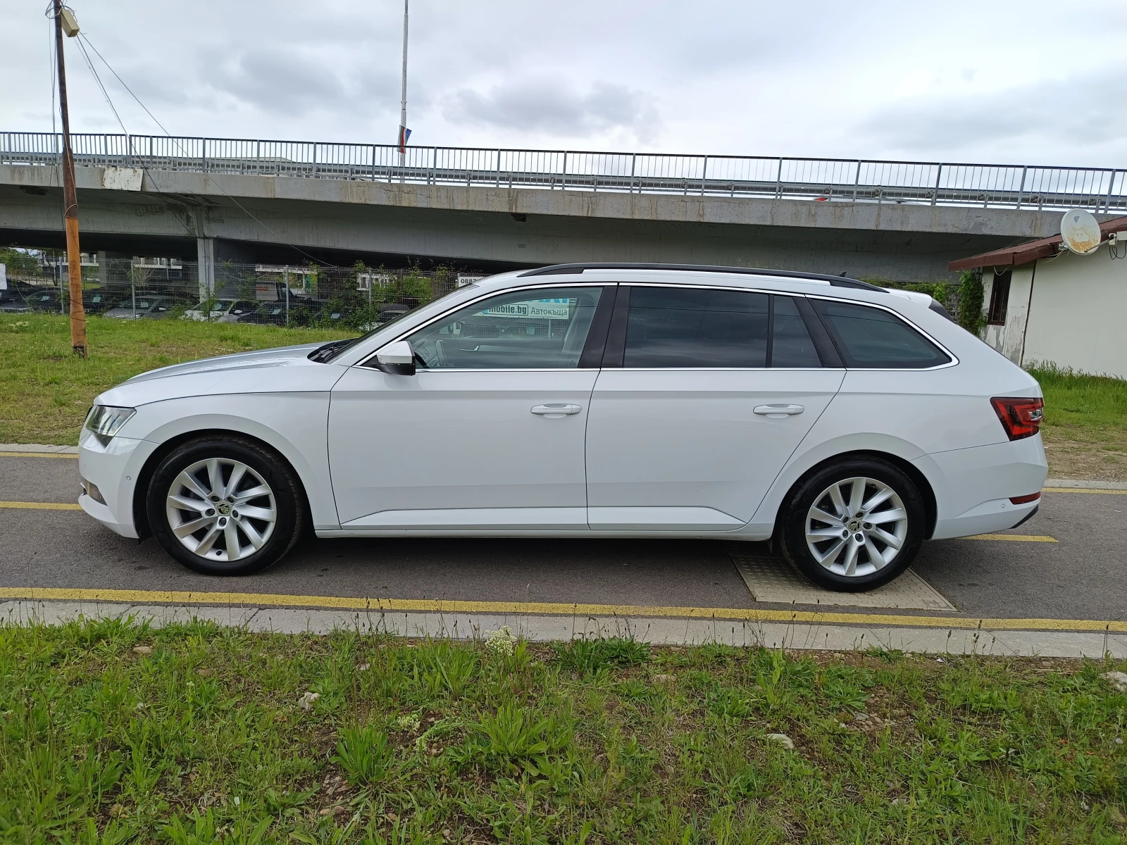 Skoda Superb 2.0TDI - изображение 6