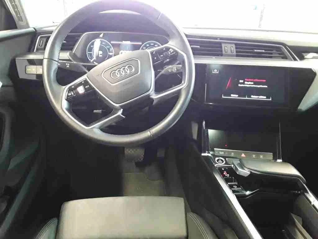 Audi E-Tron 55 Quattro - изображение 7