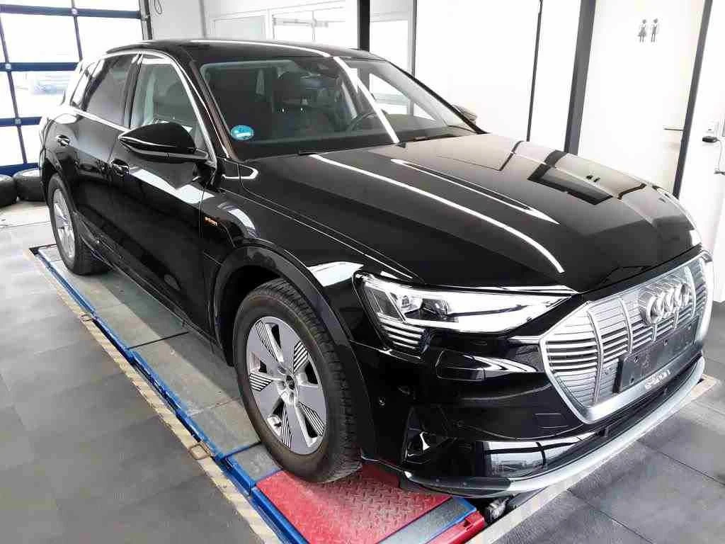 Audi E-Tron 55 Quattro - изображение 3