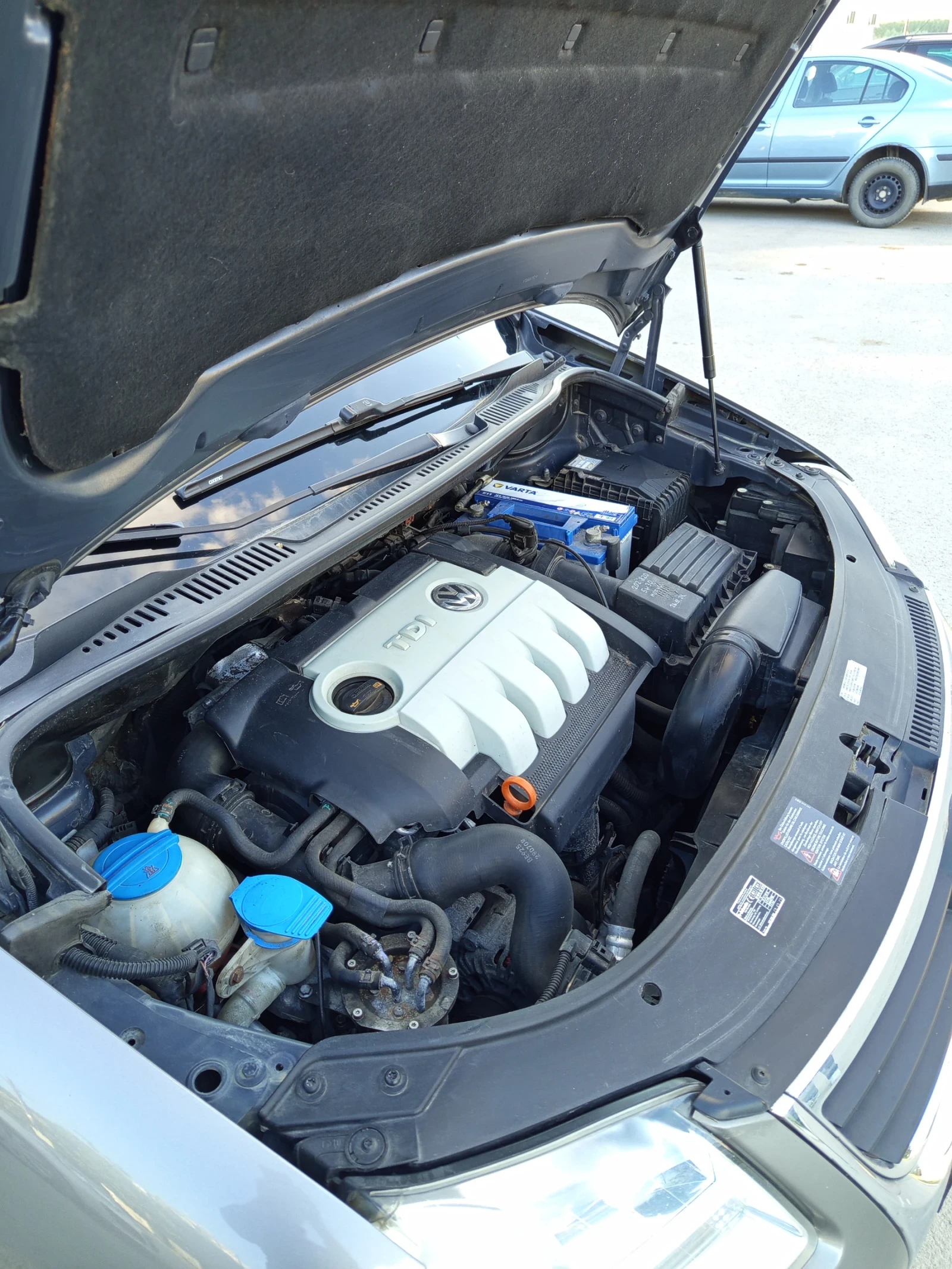 VW Touran  - изображение 8