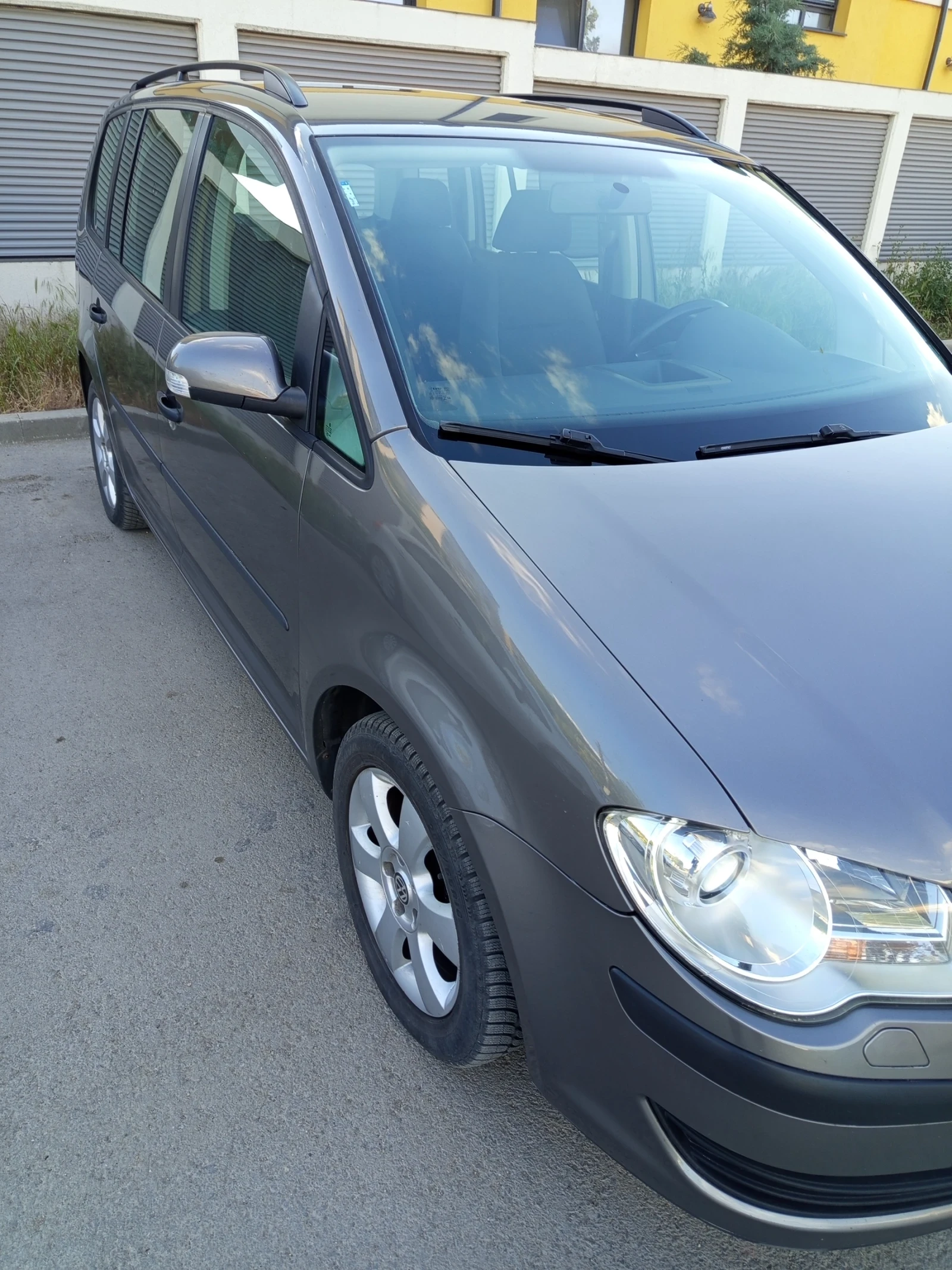 VW Touran  - изображение 2