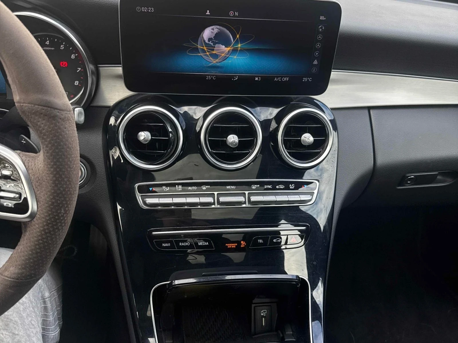 Mercedes-Benz C 300 4M* Ambient* Blind spot* Камера* Пано* Подгрев* Wi - изображение 7