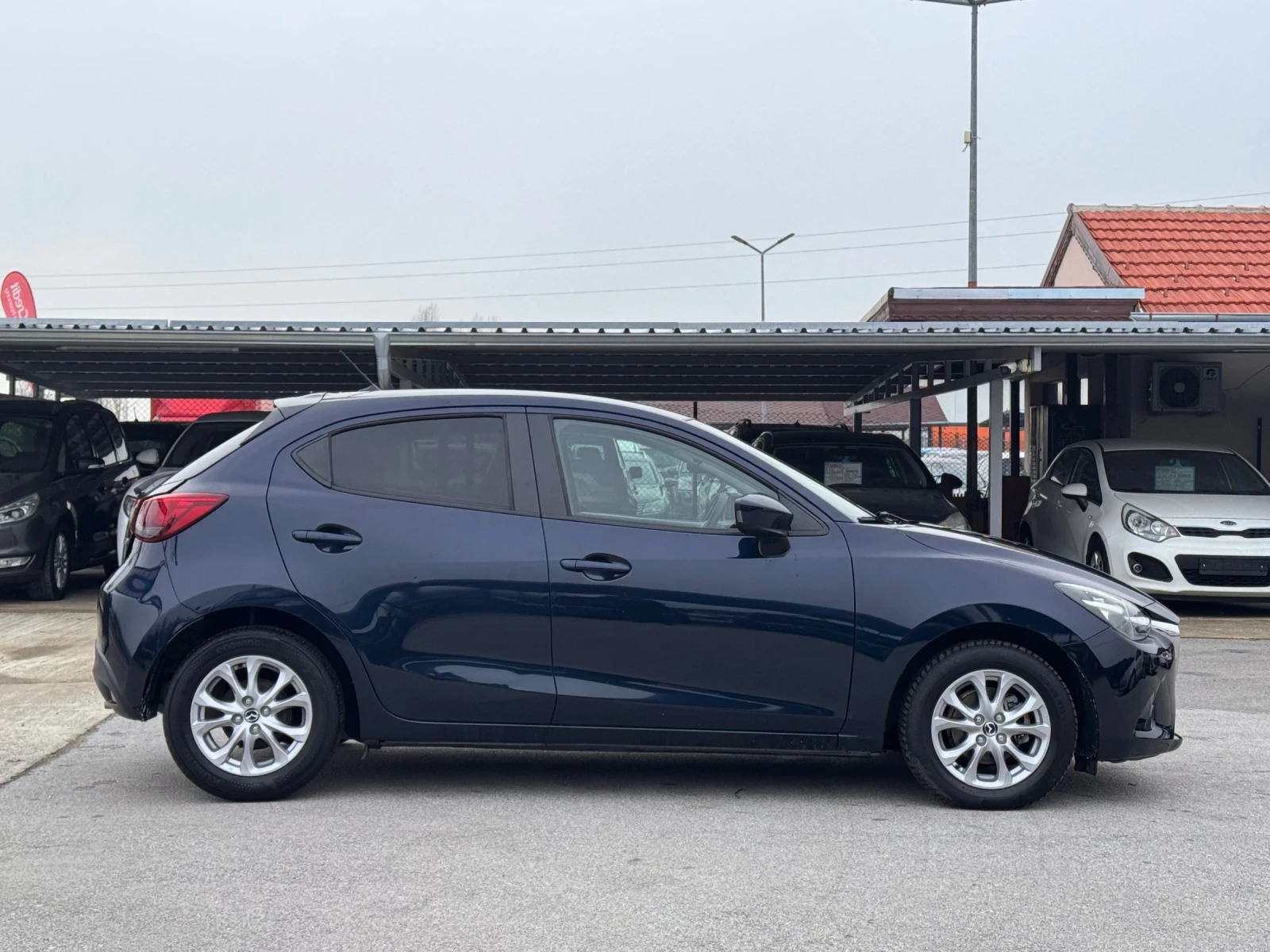 Mazda 2 1.5 SKYACTIV ИТАЛИЯ - изображение 4