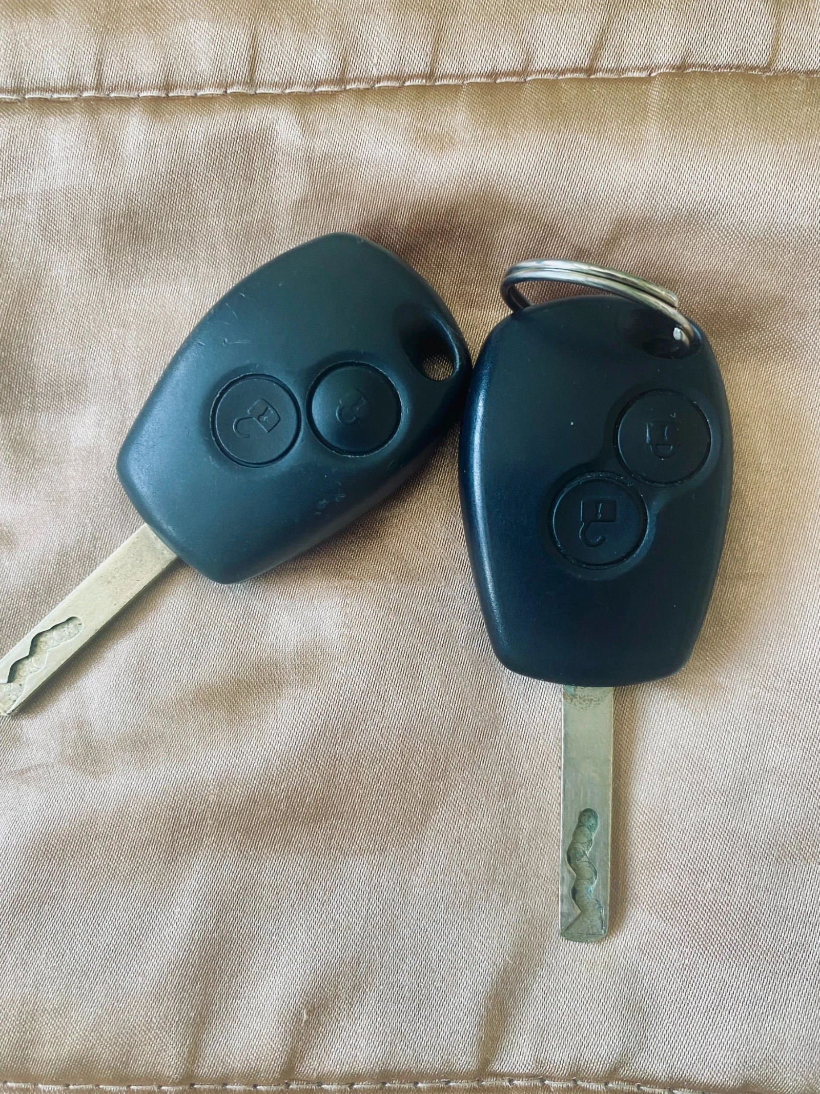 Renault Clio 1.2 (75 кс) EURO 4 КЛИМАТИК - изображение 10