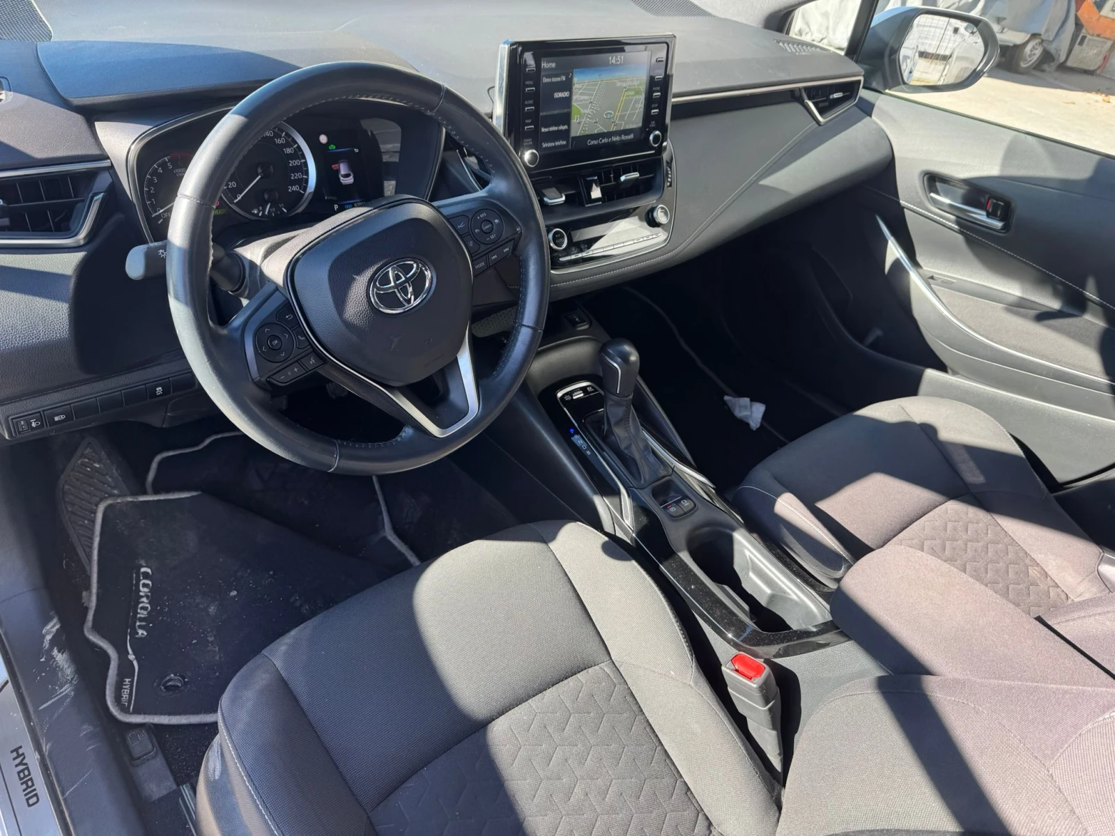 Toyota Corolla 1.8 HYBRID ����������� CAR PLAY ANDROIDAUTO 100%km | Mobile.bg � ����������� 5