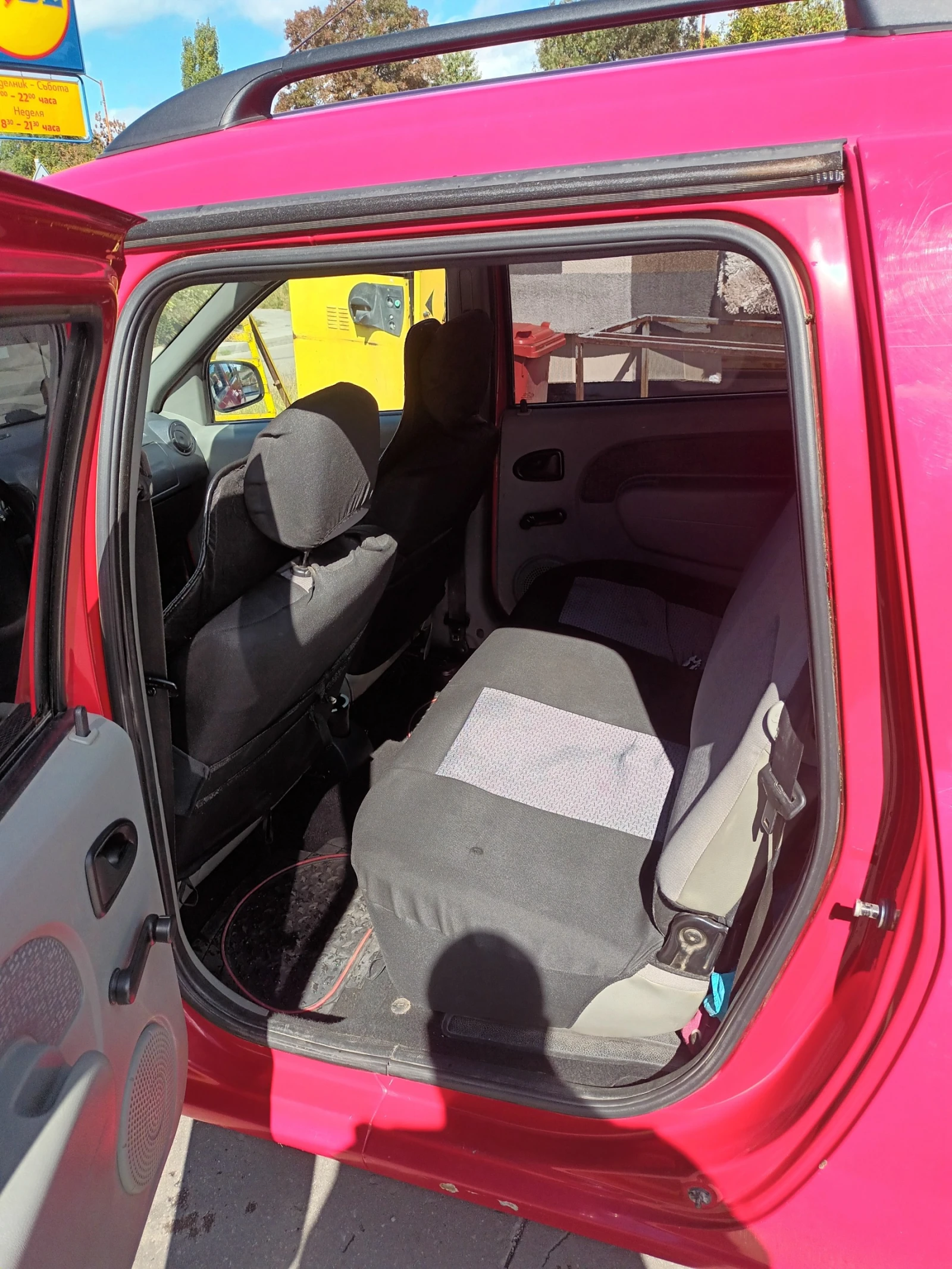 Dacia Logan 1.5DCI, снимка 6 - Автомобили и джипове - 53849967