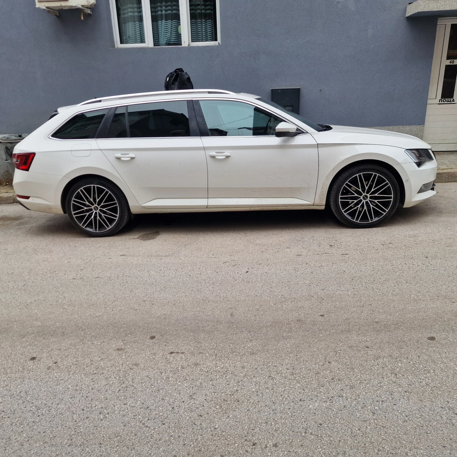 Skoda Superb 2.0 TDI 4x4 190Hp, снимка 2 - Автомобили и джипове - 53891770