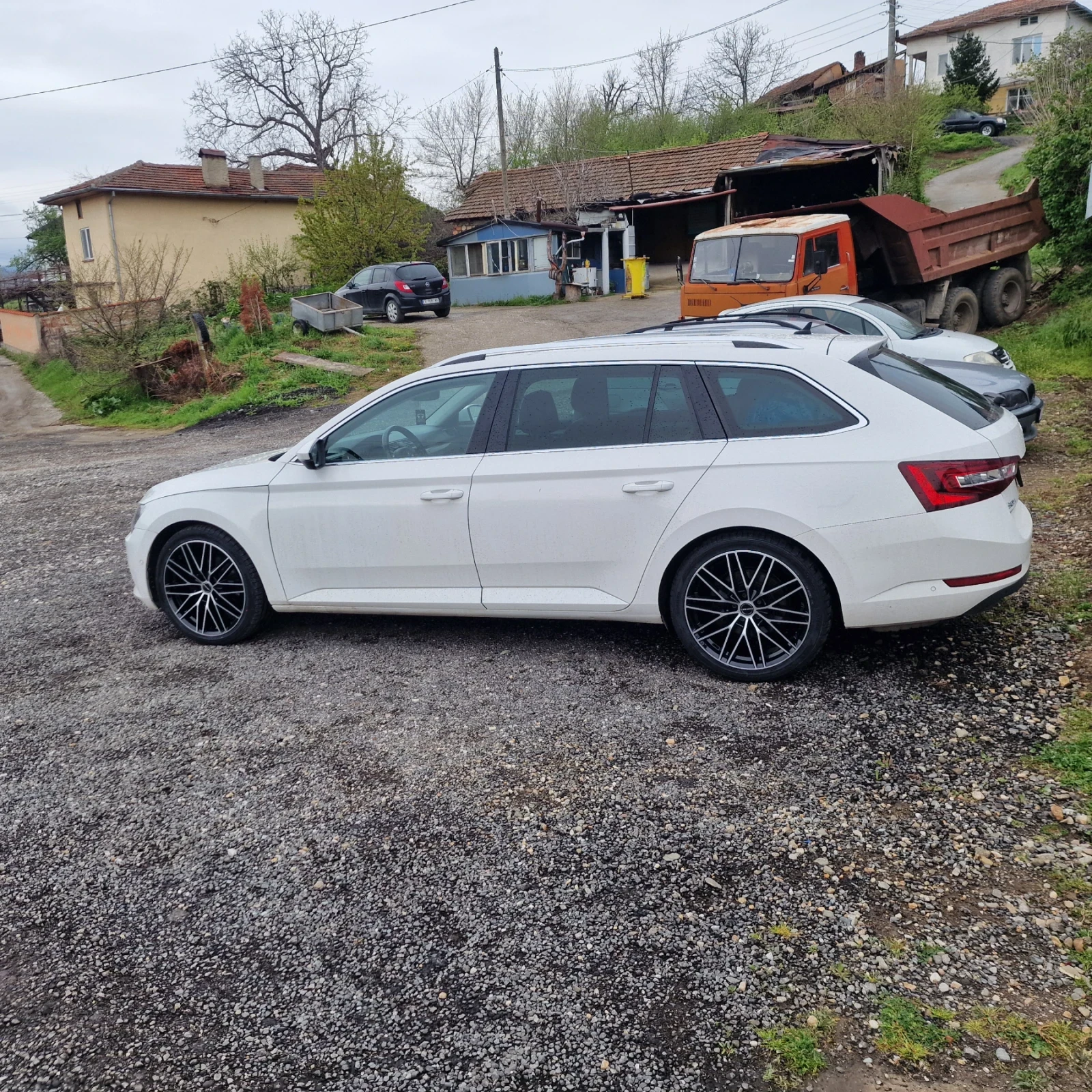 Skoda Superb 2.0 TDI 4x4 190Hp, снимка 4 - Автомобили и джипове - 53891770