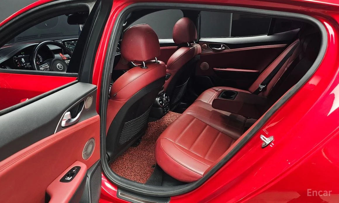 Kia Stinger AWD* 3.3T* КАМЕРИ* 360* ШИБИДАХ* , снимка 9 - Автомобили и джипове - 54146769