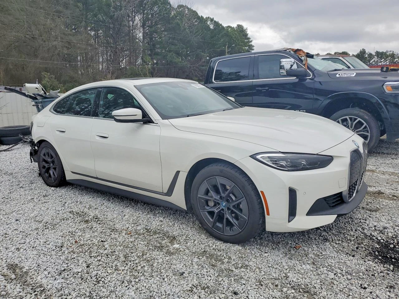 BMW i4 eDrive35 Gran Coupe, снимка 4 - Автомобили и джипове - 54198040