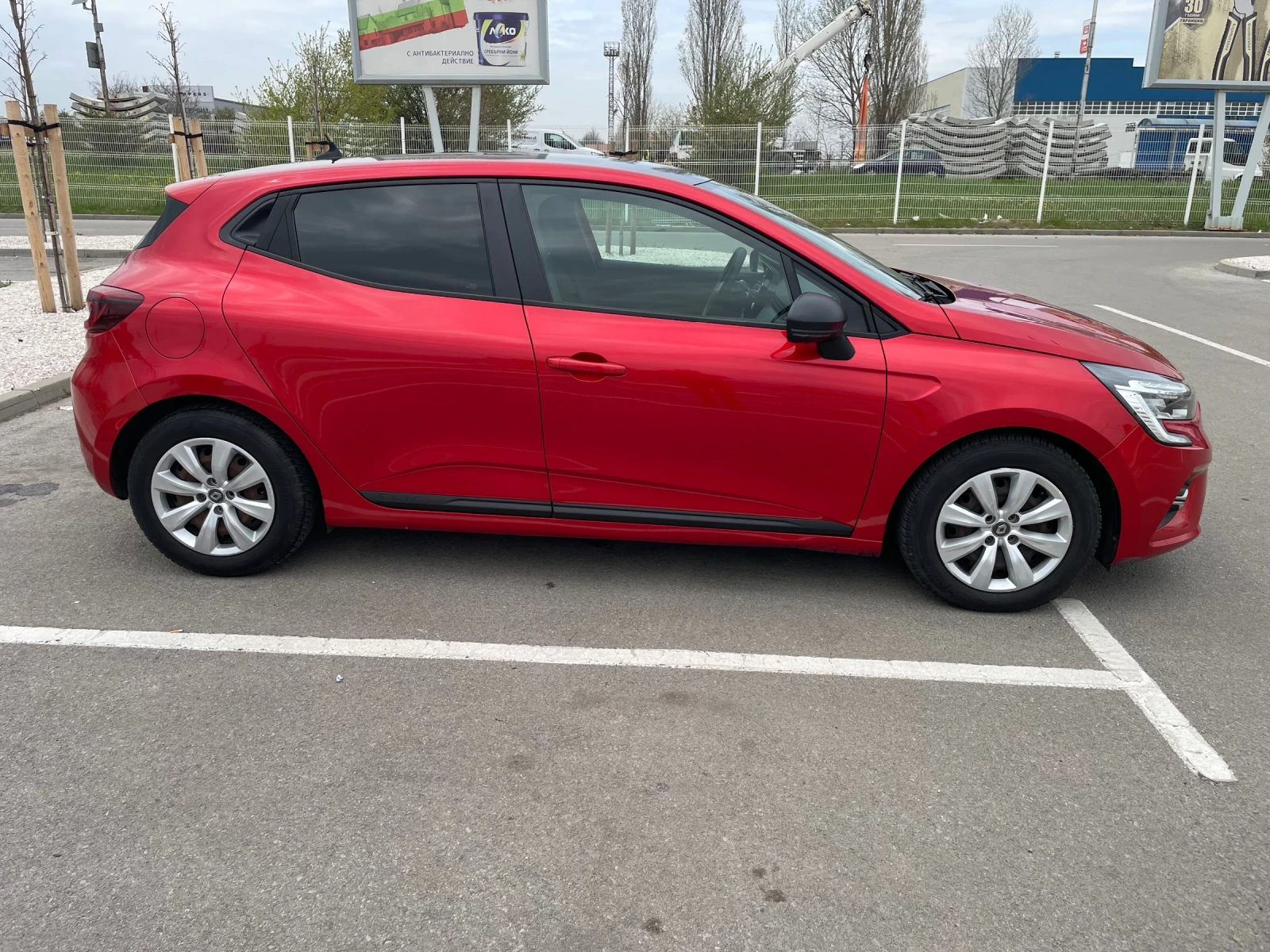 Renault Clio, снимка 4 - Автомобили и джипове - 54271458