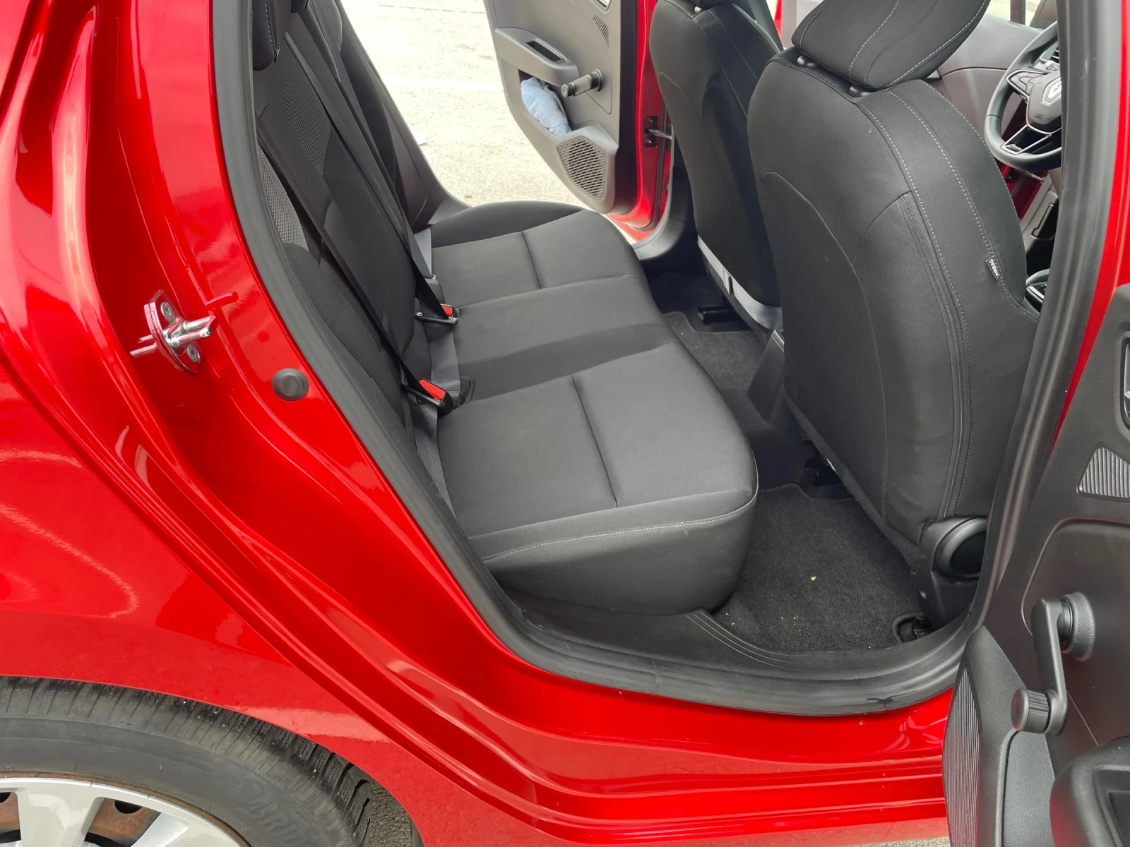 Renault Clio, снимка 6 - Автомобили и джипове - 54271458