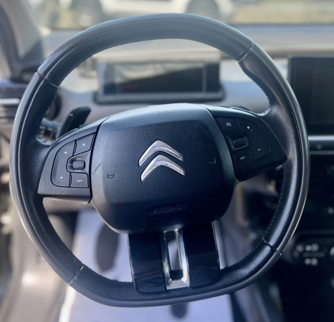 Citroen C4 Cactus 1.2 АВТОМАТИК, снимка 6 - Автомобили и джипове - 54404581