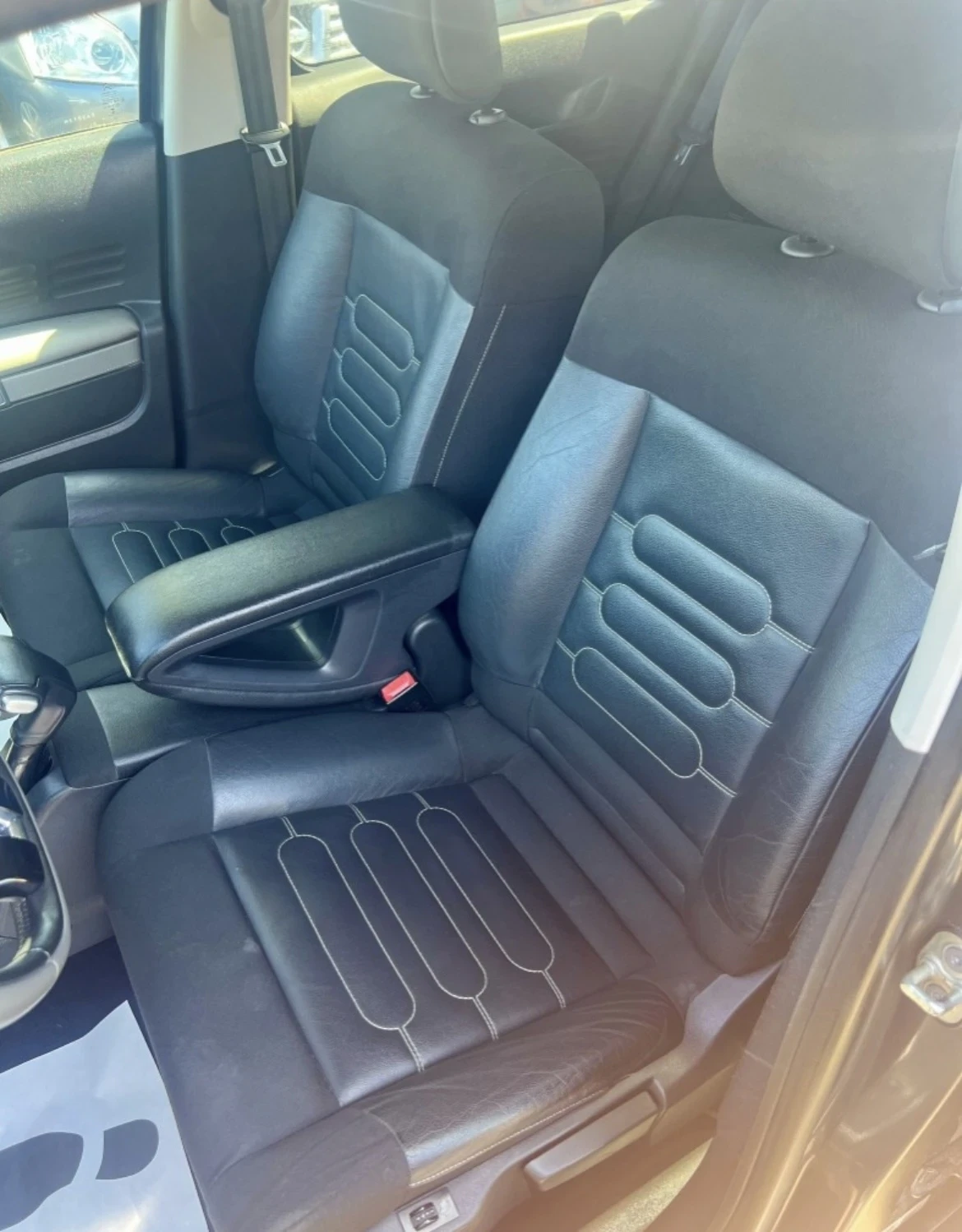 Citroen C4 Cactus 1.2 АВТОМАТИК, снимка 9 - Автомобили и джипове - 54404581