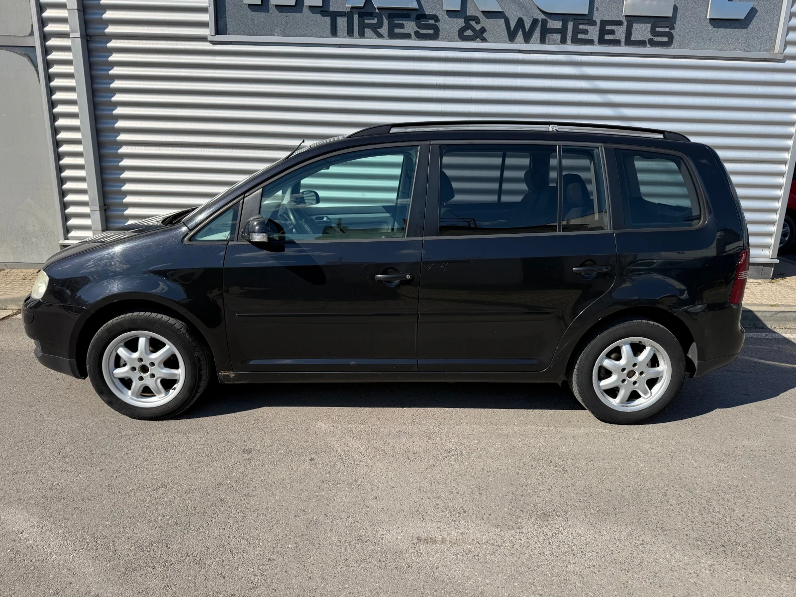 VW Touran 1, 9TDI+ 105kc+ ръчка+ Euro4+ Теглич, снимка 2 - Автомобили и джипове - 54540978