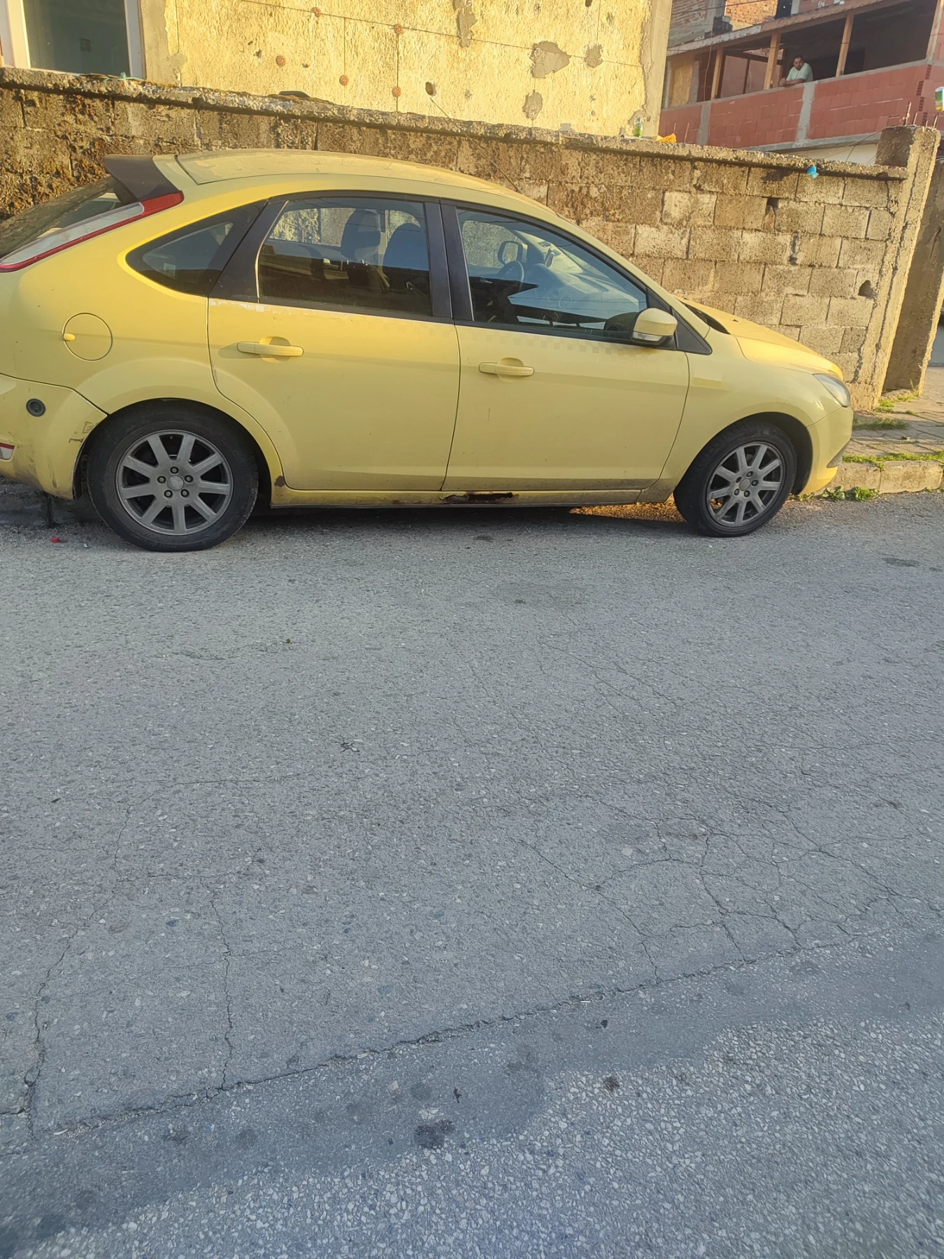 Ford Focus 1.8, снимка 2 - Автомобили и джипове - 54671259