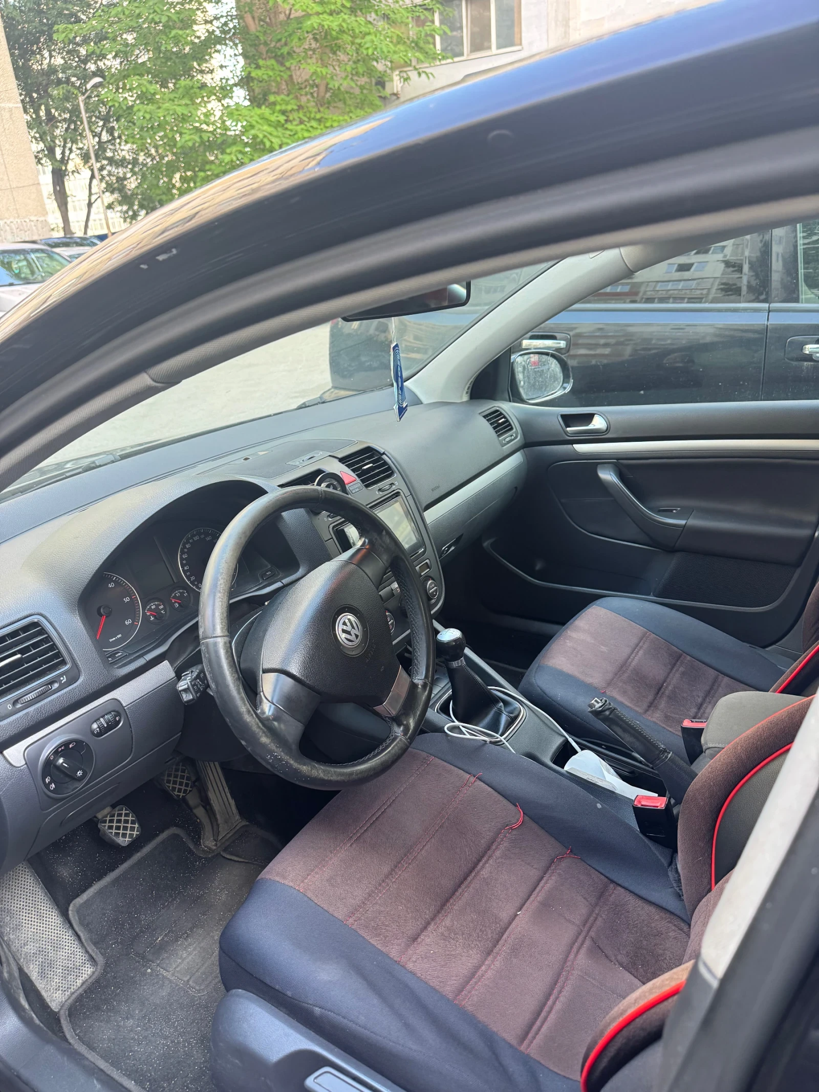 VW Golf 2007 г., 1.9 TDI, 105 к.с., снимка 4 - Автомобили и джипове - 54825757