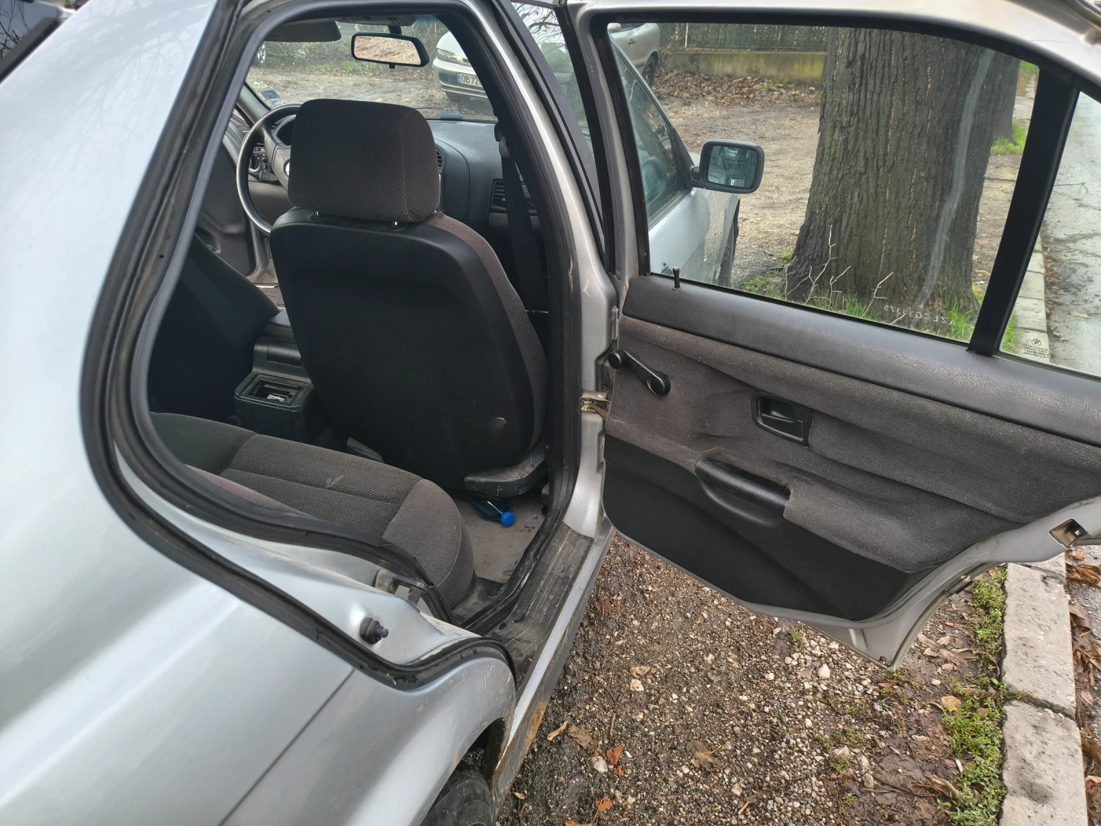 BMW 318 318 м43, снимка 8 - Автомобили и джипове - 54899188