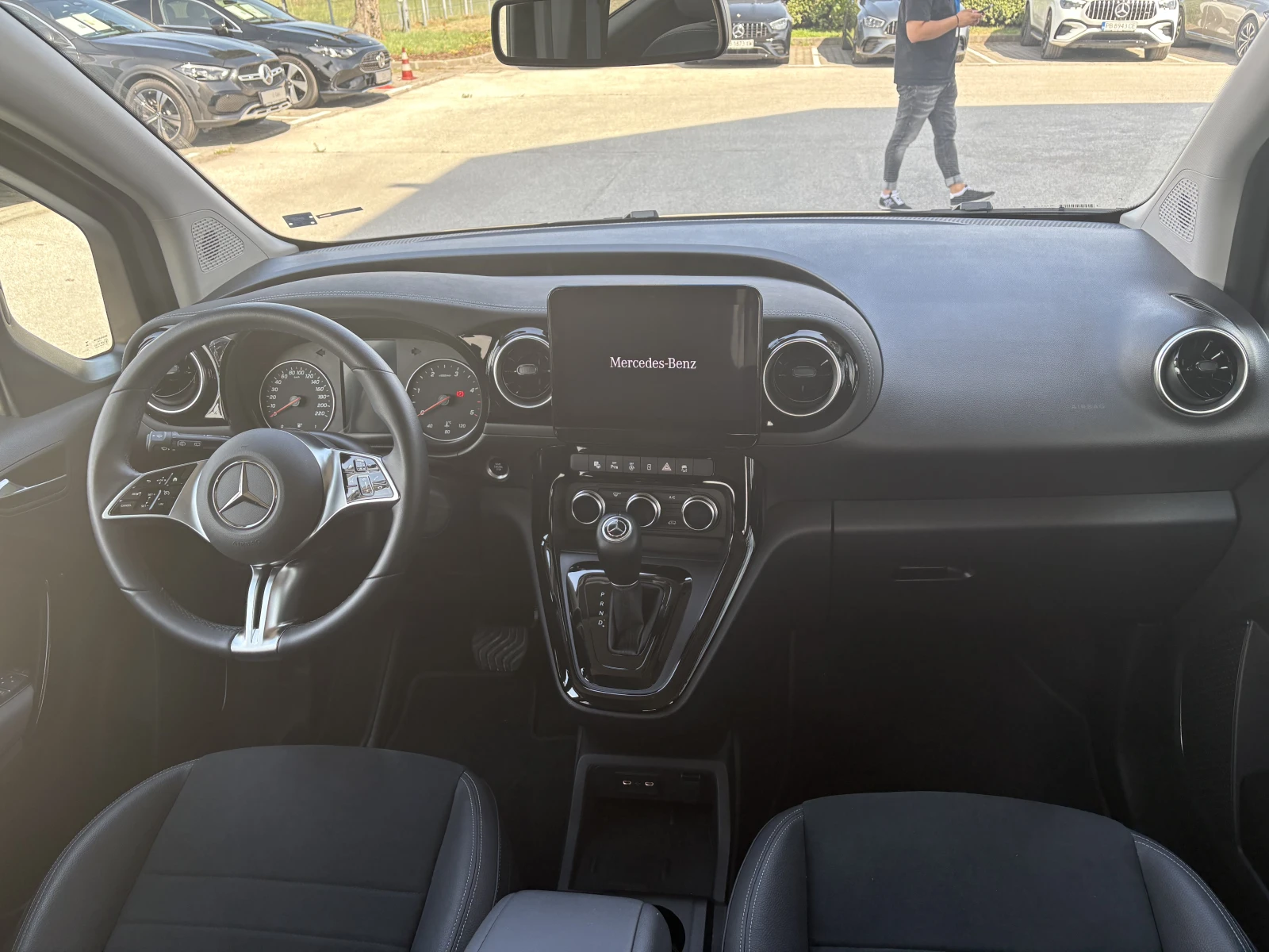 Mercedes-Benz T-класа 180d, снимка 7 - Автомобили и джипове - 55207165