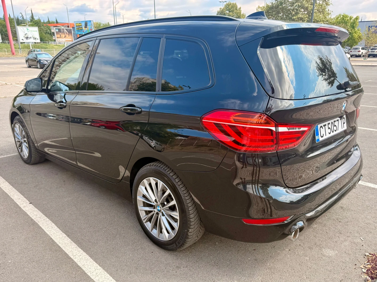 BMW 2 Gran Tourer 218d LCI , снимка 5 - Автомобили и джипове - 55887960