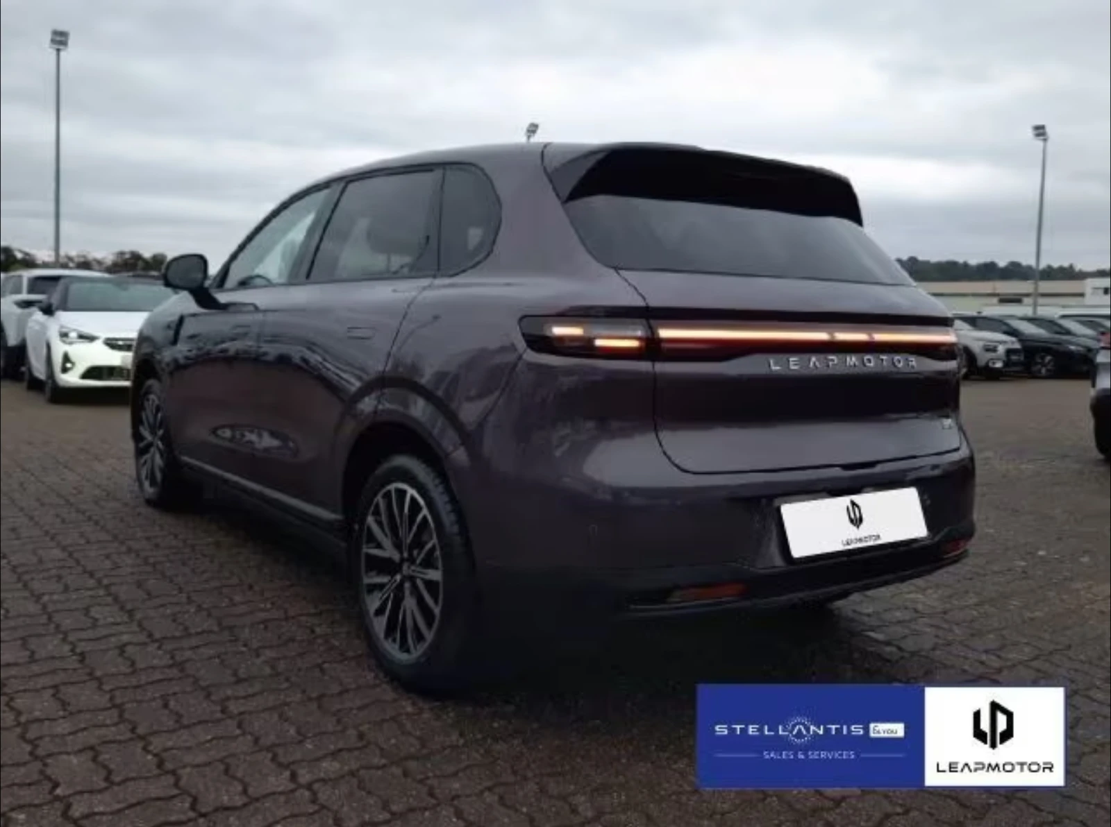 Leapmotor B10 DESIGN | ��� ���� | 67.1 kWh| 360| FULL | Mobile.bg � ����������� 5