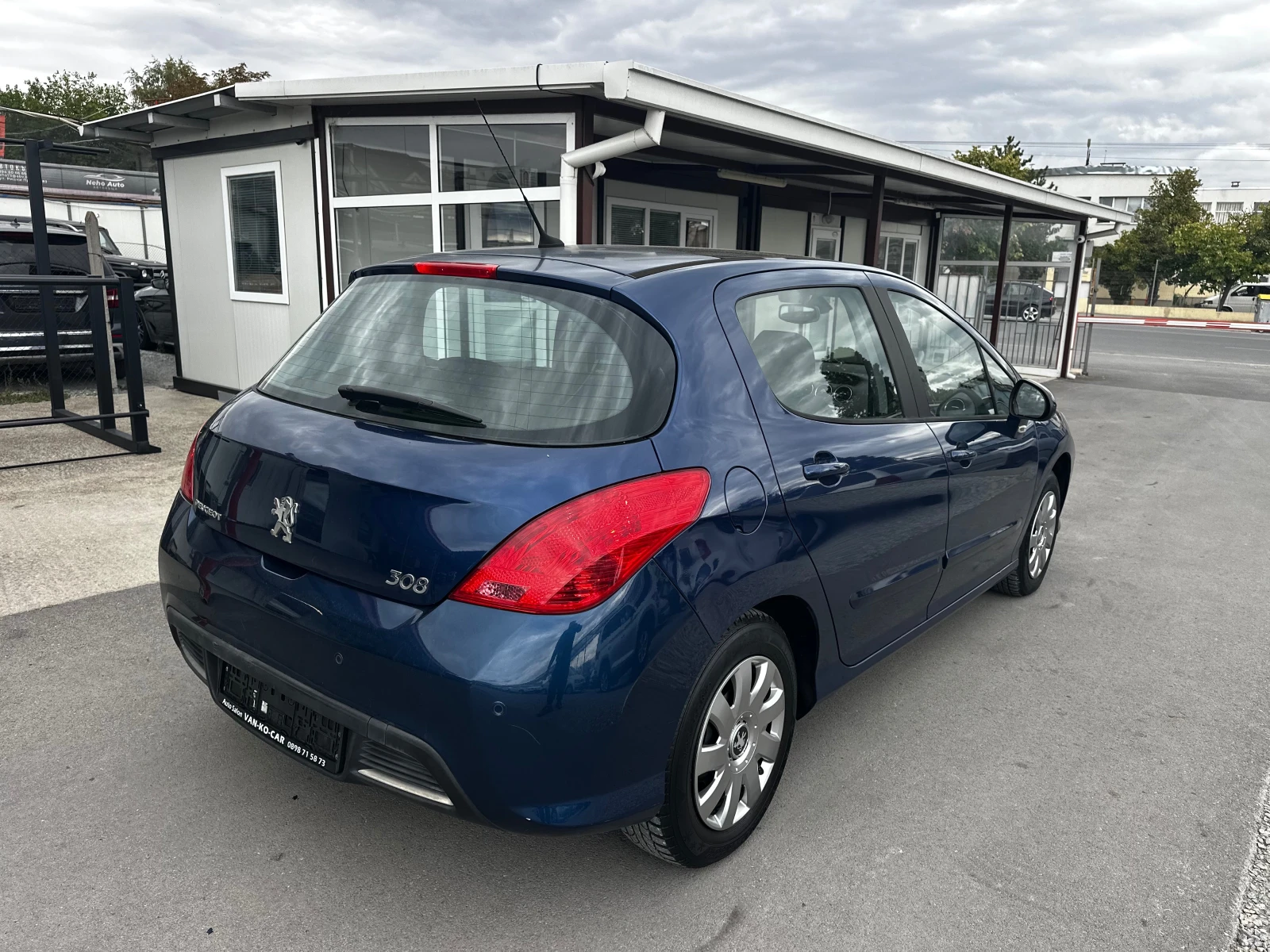 Peugeot 308 1.6i 120к.с Панорама, снимка 2 - Автомобили и джипове - 56193769