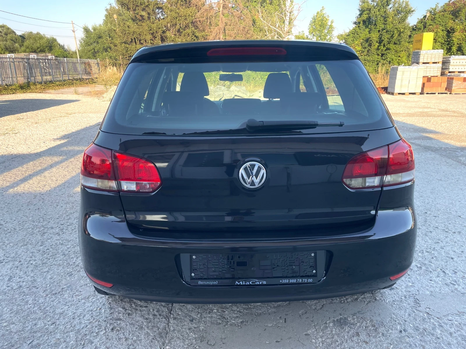 VW Golf 1.6i Bi-fuel gaz!!!, снимка 6 - Автомобили и джипове - 56200552