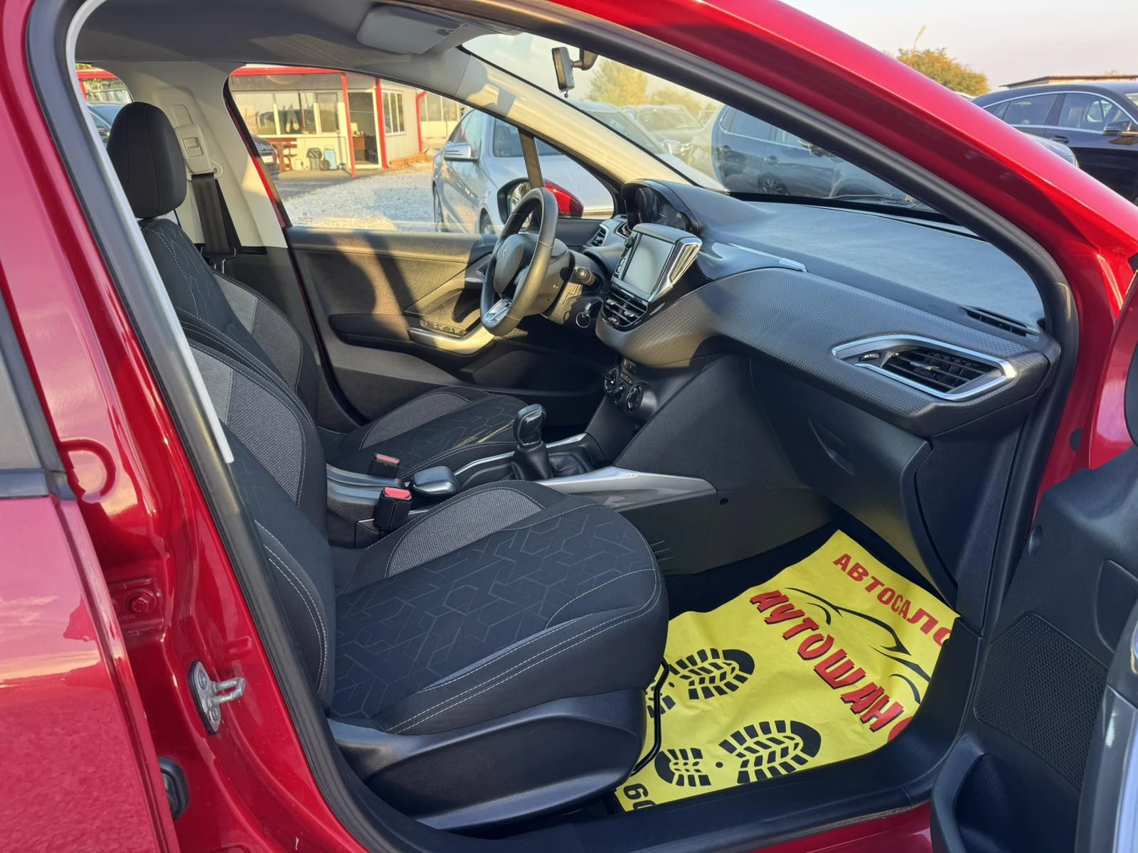 Peugeot 2008 1.2i GAZ | Mobile.bg � ����������� 15