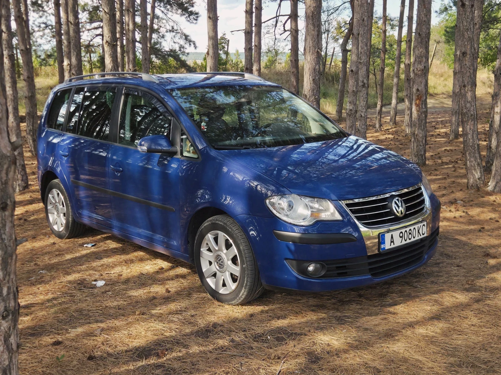 VW Touran 2.0 140hp, снимка 7 - Автомобили и джипове - 56653401